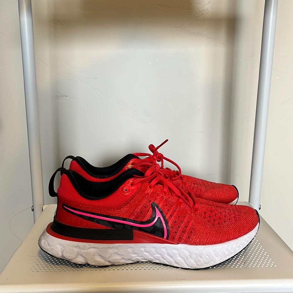 Red Nike React Infinity Run Flyknit 2